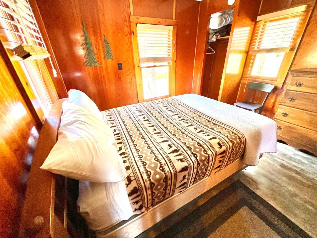 Adirondack Lake Cabins Hotel Indian Lake Buitenkant foto