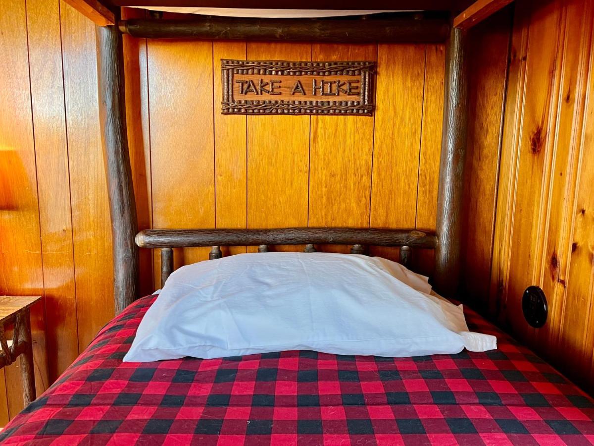 Adirondack Lake Cabins Hotel Indian Lake Buitenkant foto