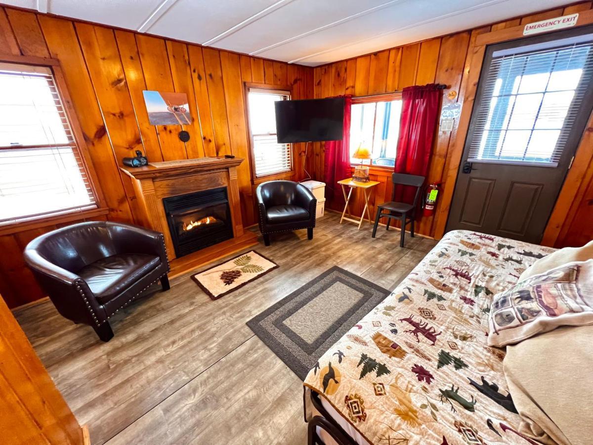 Adirondack Lake Cabins Hotel Indian Lake Buitenkant foto