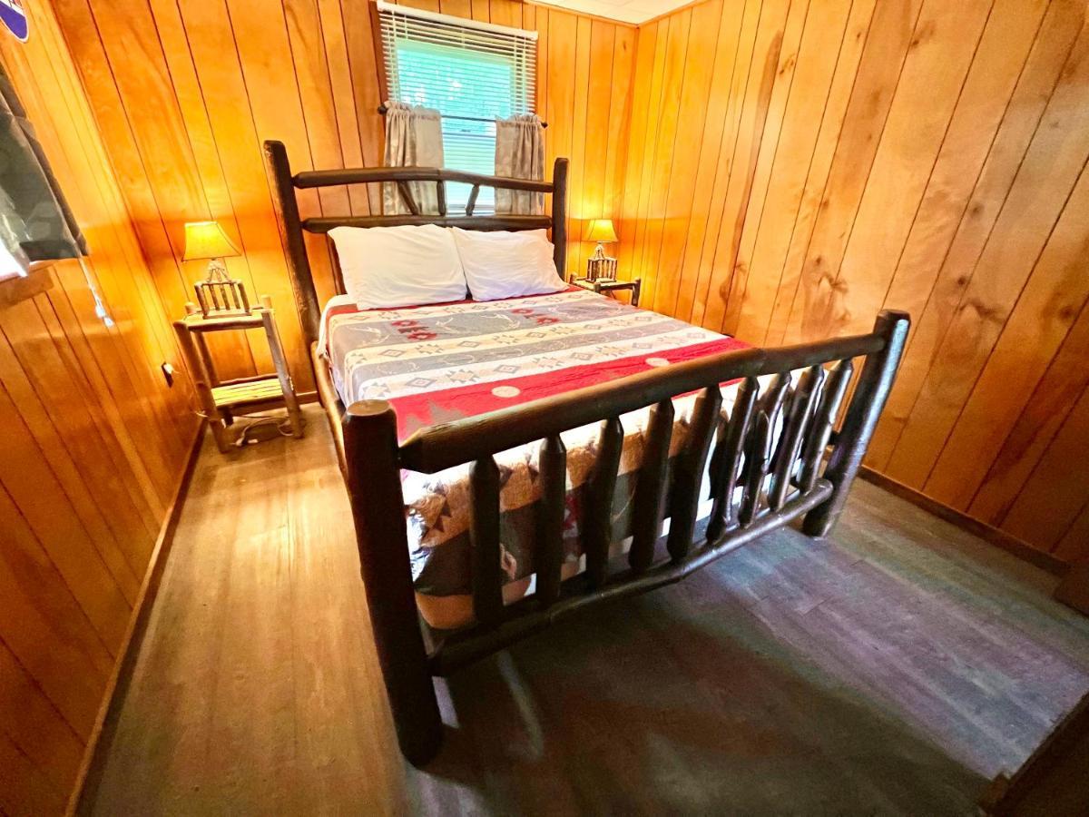 Adirondack Lake Cabins Hotel Indian Lake Buitenkant foto
