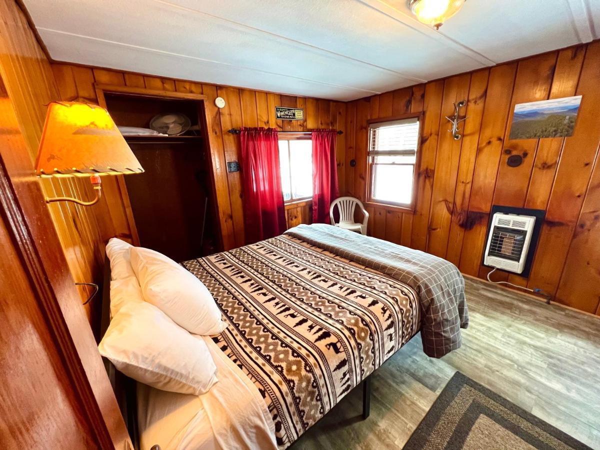 Adirondack Lake Cabins Hotel Indian Lake Buitenkant foto